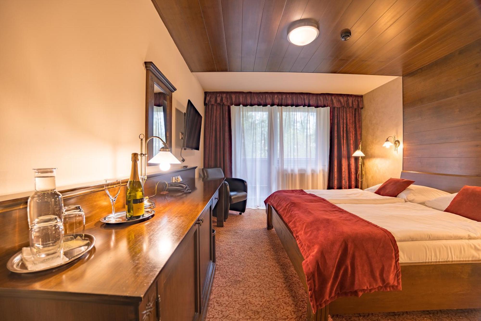 Aplend Wellness Hotel Borovica Štrbské Pleso Dış mekan fotoğraf